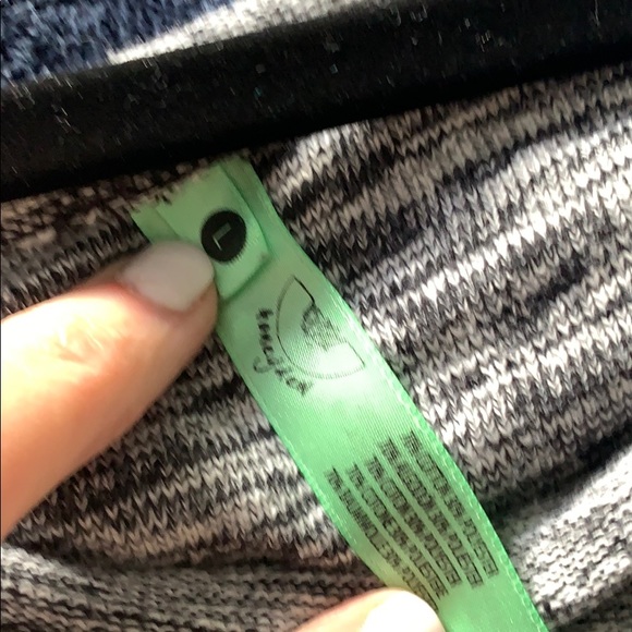 Honeydew Lounge Set- 2 piece set-Size Large - Picture 5 of 6